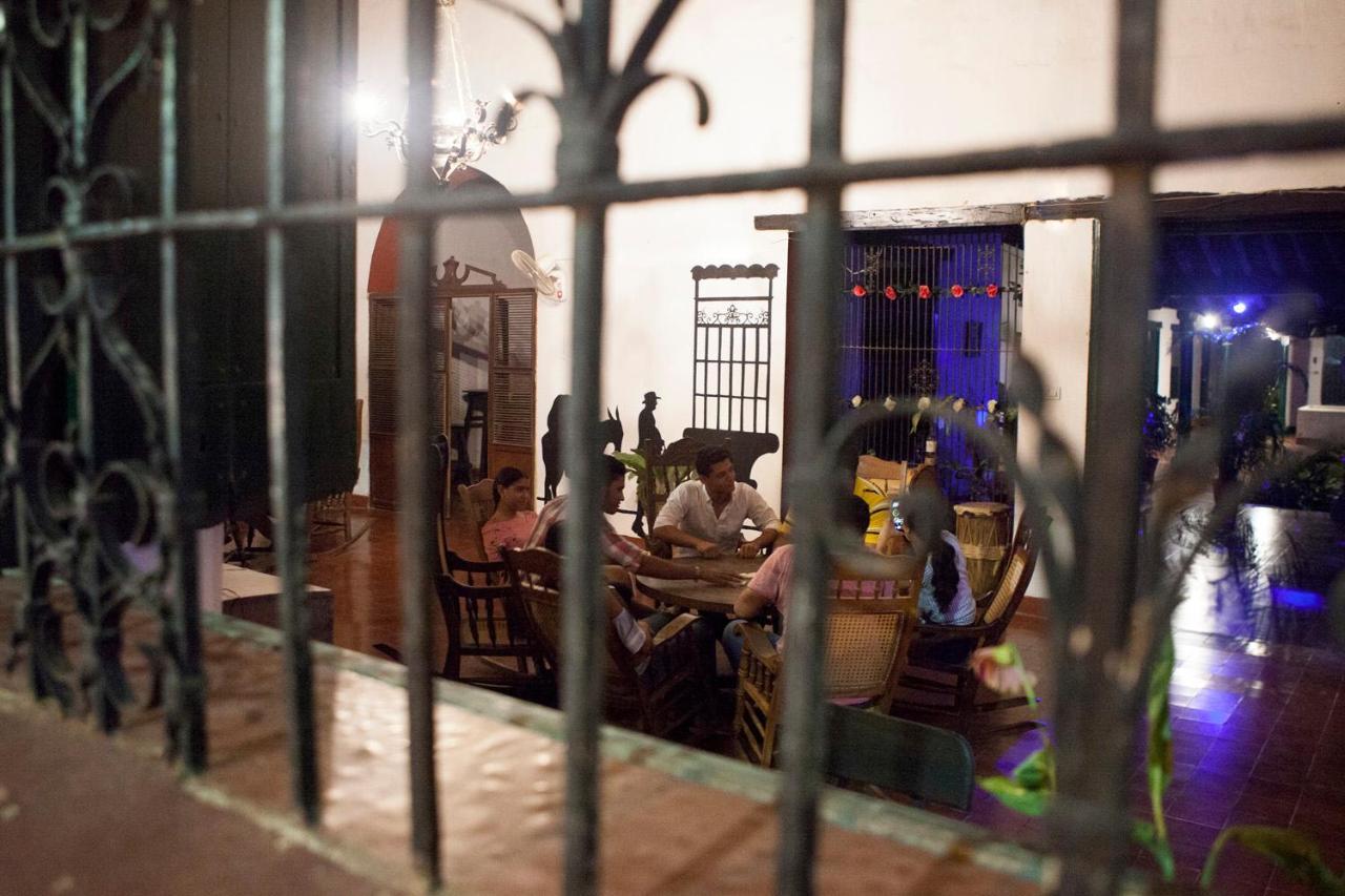 Cafe Mompox - Colonial House Appartement Buitenkant foto